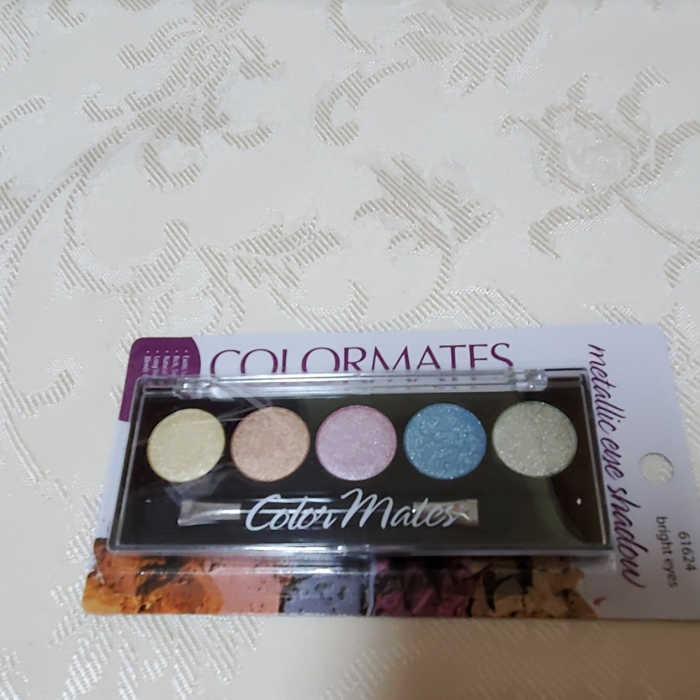 ColorMates Bright Eyes Metallic Eye Shadow